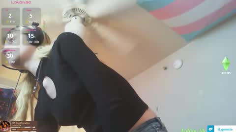 lil gemmie online show from December 14, 6:45 pm