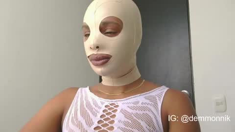 Snapshot of lil_ith chatting on June 22, 2:58 pm Lilith online show from June 22, 2:58 pm