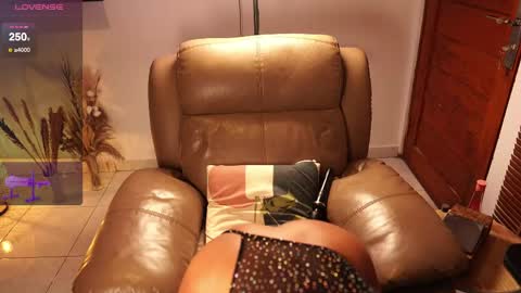 Miss K online show from April 18, 1:09 am