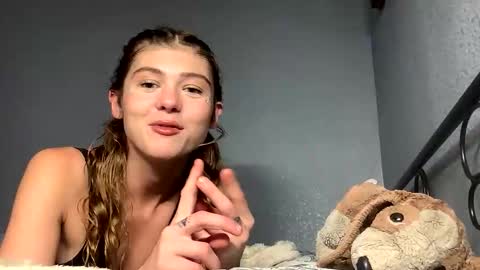 lil_luca online show from October 10, 7:07 am