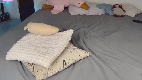 Nessa Greyrat   if u like me tip 25 tk and put  online show from February 24, 9:00 am