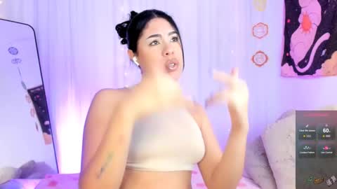 Snapshot of lil_swaay chatting on January 19, 12:53 pm Lola online show from January 19, 12:53 pm