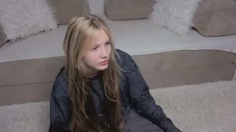 Emma online show from November 27, 9:55 am