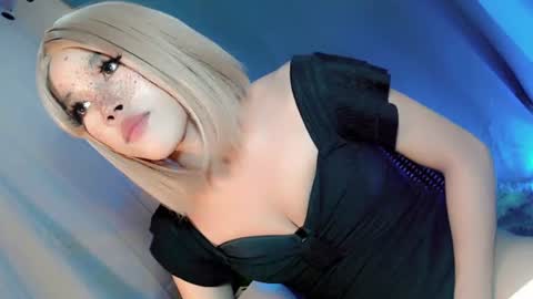 lil_trixxy online show from June 20, 3:48 pm