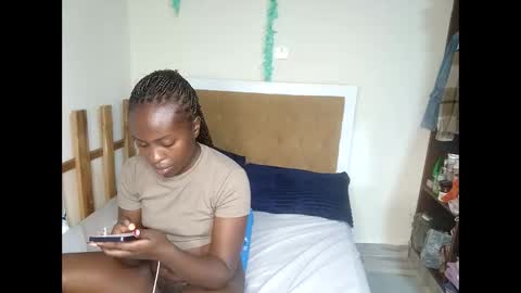 Snapshot of lil_wamboi chatting on March 3, 8:26 pm lil_wamboi online show from March 3, 8:26 pm