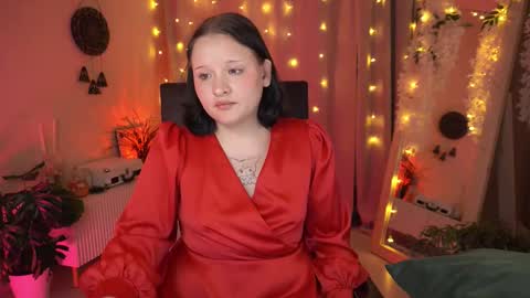  Lila  online show from October 14, 1:34 pm