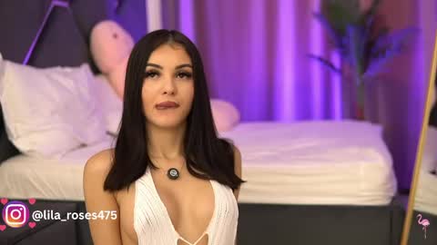 Snapshot of lila_hottie_rosie chatting on May 23, 4:39 am Lila The Hottie online show from May 23, 4:39 am