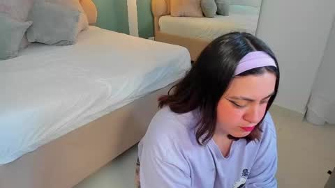 Snapshot of lila_sky_ chatting on April 24, 1:46 pm Lila online show from April 24, 1:46 pm
