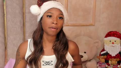 lila bailey  online show from December 15, 11:31 pm
