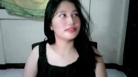 Snapshot of lilatmaho chatting on March 27, 3:34 am Im Rain online show from March 27, 3:34 am
