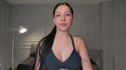Snapshot of lilawest chatting on December 11, 1:05 am Lila West online show from December 11, 1:05 am