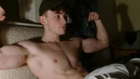 lilbearxxxx online show from February 16, 9:48 pm