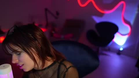 Snapshot of lilbeccaxo chatting on April 21, 4:52 am Rebecca online show from April 21, 4:52 am