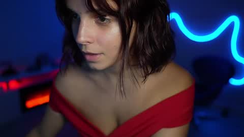 Snapshot of lilbeccaxo chatting on May 15, 6:48 pm Rebecca online show from May 15, 6:48 pm