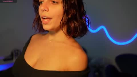 Snapshot of lilbeccaxo chatting on May 28, 8:28 pm Rebecca online show from May 28, 8:28 pm