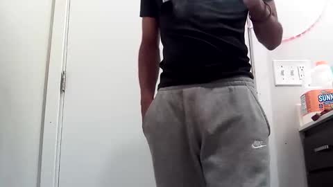 Snapshot of lilbody1 chatting on October 9, 11:52 am lilbody1 online show from October 9, 11:52 am