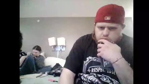 Snapshot of lilbratty_clouds_ogpuffdragon chatting on February 3, 11:21 pm lilbratty_clouds_ogpuffdragon online show from February 3, 11:21 pm