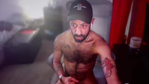 Snapshot of lilbrownpkb chatting on February 12, 2:01 pm Lil Brown PKB online show from February 12, 2:01 pm