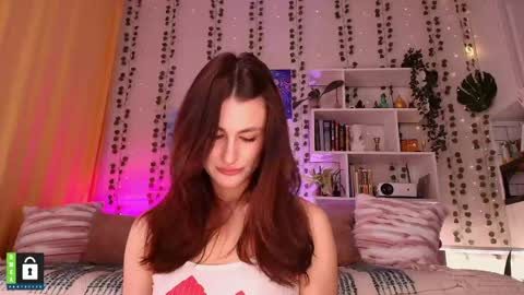 Snapshot of lildarkagex chatting on April 14, 6:19 am Alina online show from April 14, 6:19 am