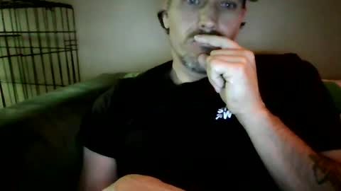 Snapshot of lildeer1980 chatting on October 31, 12:00 am lildeer1980 online show from October 31, 12:00 am