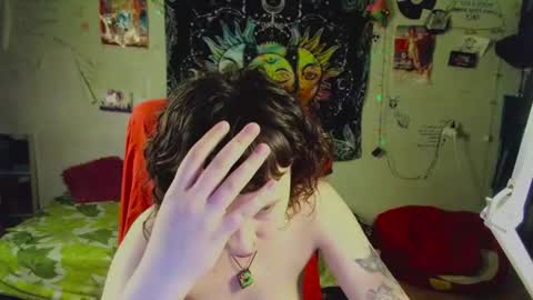 Snapshot of lileyfoxxx chatting on June 23, 5:55 pm Lil online show from June 23, 5:55 pm