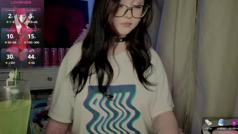 Snapshot of lilhornyprincess chatting on April 24, 5:26 pm Nika and Lori online show from April 24, 5:26 pm