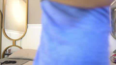 Snapshot of lili_cox chatting on May 31, 4:58 pm Lili online show from May 31, 4:58 pm