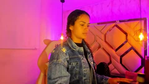 lili_evanss online show from October 27, 11:14 am