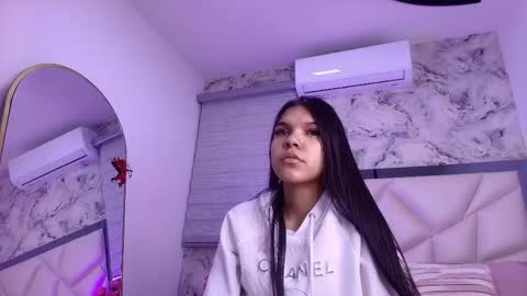 Lily online show from April 4, 11:51 am