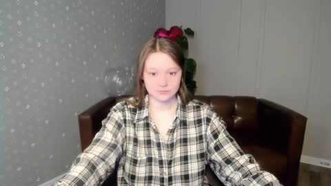 Lilian online show from March 14, 6:08 am