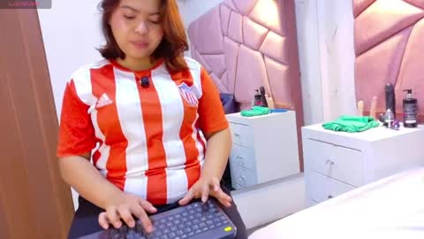 Snapshot of liliana_pink chatting on May 25, 9:43 pm liliana online show from May 25, 9:43 pm