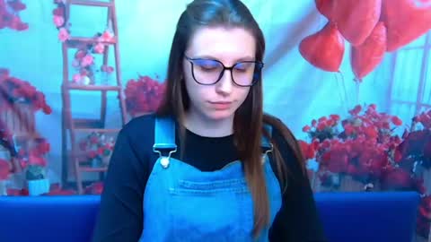 Snapshot of lilianashine chatting on April 19, 5:07 am lilianashine online show from April 19, 5:07 am