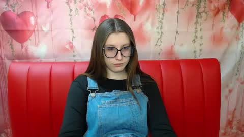 Snapshot of lilianashine chatting on April 23, 5:08 am lilianashine online show from April 23, 5:08 am