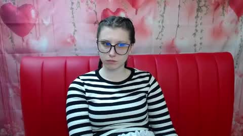 Snapshot of lilianashine chatting on April 28, 5:12 am lilianashine online show from April 28, 5:12 am