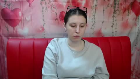 Snapshot of lilianashine chatting on May 17, 5:16 am lilianashine online show from May 17, 5:16 am