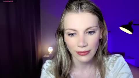 Snapshot of lilianna_wilde chatting on July 2, 12:00 pm Anna online show from July 2, 12:00 pm