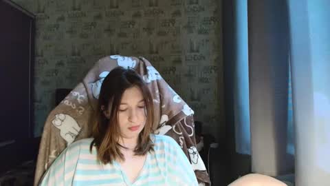 liliawoolf online show from February 17, 8:22 am