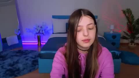 Lili Bakery online show from March 31, 2:46 am