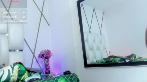 Snapshot of lilicameron_ chatting on April 17, 11:52 pm LIli cameron online show from April 17, 11:52 pm