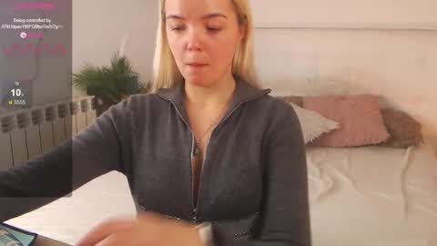 Snapshot of lilieanori chatting on February 24, 5:20 pm Lilie online show from February 24, 5:20 pm