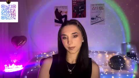 Snapshot of lilihalvorsen chatting on April 21, 1:42 am Lina online show from April 21, 1:42 am