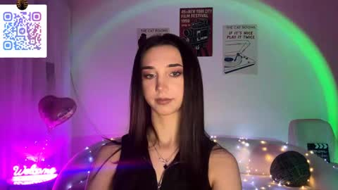 Snapshot of lilihalvorsen chatting on April 25, 10:40 pm Lina online show from April 25, 10:40 pm