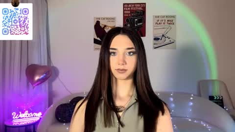 Snapshot of lilihalvorsen chatting on April 29, 10:49 pm Lina online show from April 29, 10:49 pm