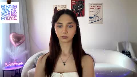 Snapshot of lilihalvorsen chatting on May 18, 4:07 am Lina online show from May 18, 4:07 am