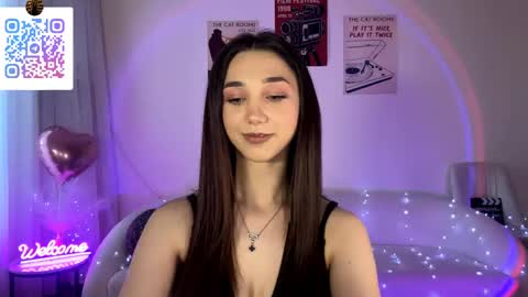 Snapshot of lilihalvorsen chatting on May 19, 1:56 am Lina online show from May 19, 1:56 am