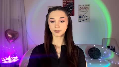 Snapshot of lilihalvorsen chatting on May 21, 10:17 pm Lina online show from May 21, 10:17 pm