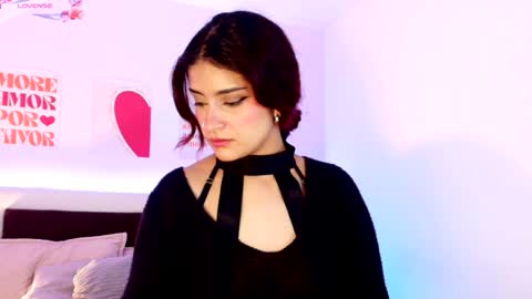 Snapshot of liliith_savett chatting on April 25, 3:31 pm Lilith Savett online show from April 25, 3:31 pm