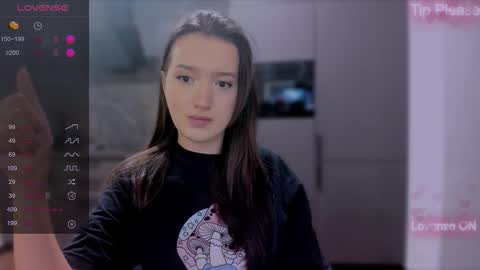 Snapshot of lililaluna chatting on September 29, 8:13 pm             ...  online show from September 29, 8:13 pm