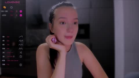 Snapshot of lililaluna chatting on October 4, 6:06 pm             ...  online show from October 4, 6:06 pm