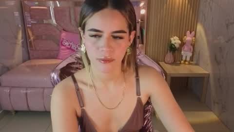 Lilith  online show from February 3, 8:25 pm